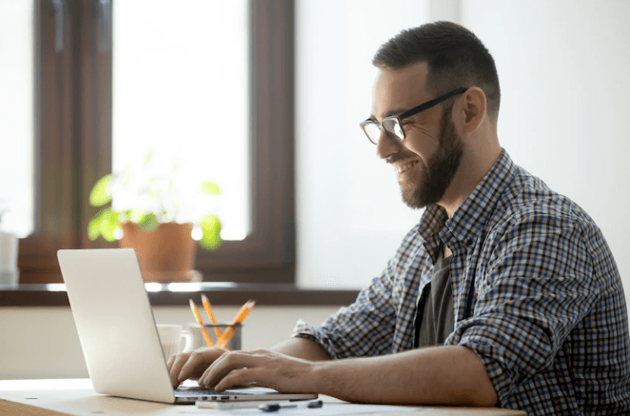 ¿Cómo beneficiarte con cursos por Internet?